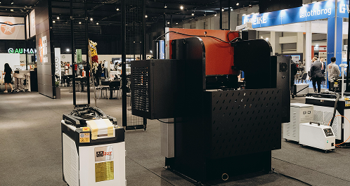 <strong>Üretimin Kalbi</strong><i>Burada Atıyor</i>